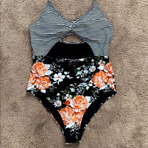 Cupshe Bathing Suit